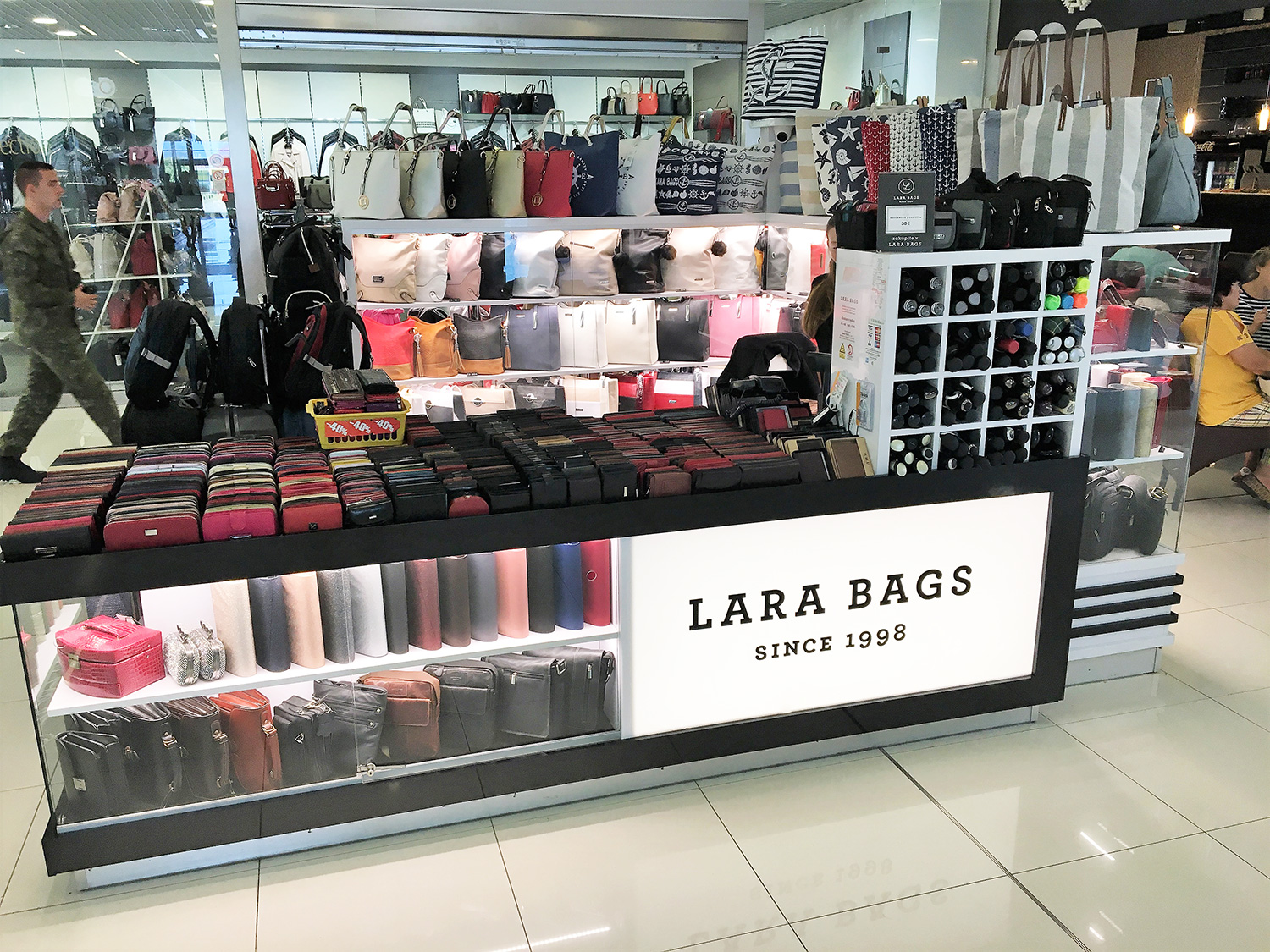 lara bags